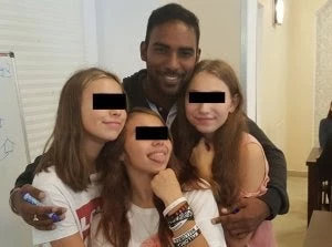 Το Πολωνικό πρόγραμμα Euroweek: Η δήθεν απελευθέρωση ωθεί τις νεαρές κοπέλες στην «ενσωμάτωση»